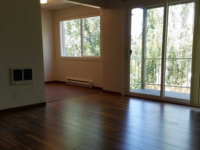 Photo - Vista Terrace Apartments