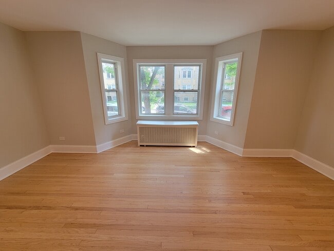Photo - 6422 N Richmond St Unit 3A