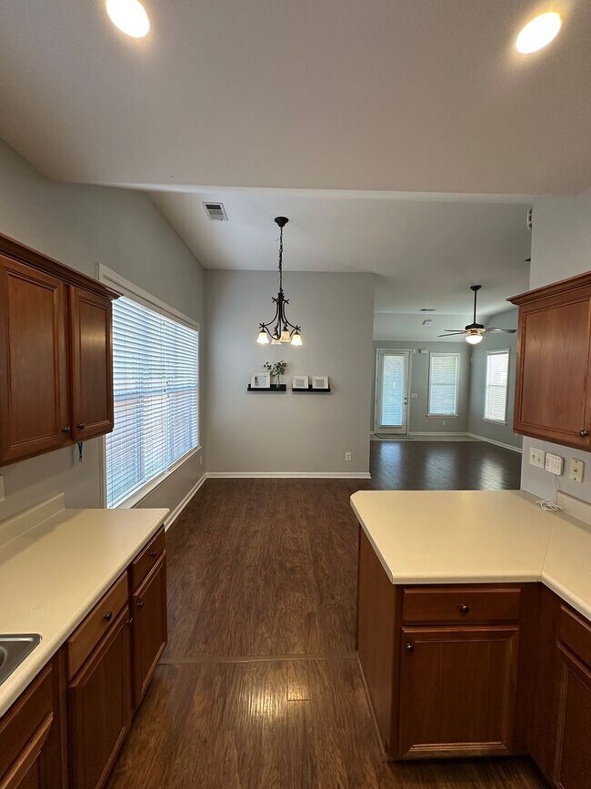 Photo - 1/2 OFF FIRST FULL MONTH'S RENT! 3 BR/ 2 B...