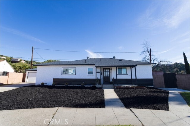 Photo - 8330 Glenoaks Blvd