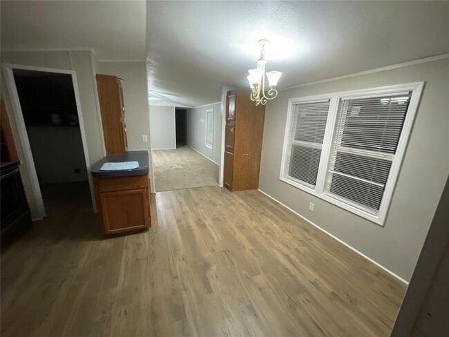 Photo - 215 Greenfield Rd