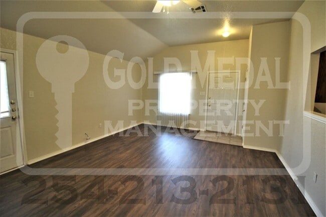 Photo - 2600 Lucille Dr Unit B