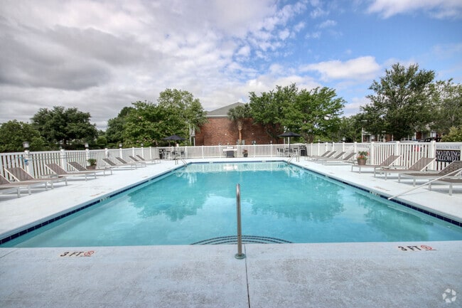 Building Photo - Cloisters At Carolina Forest Rental
