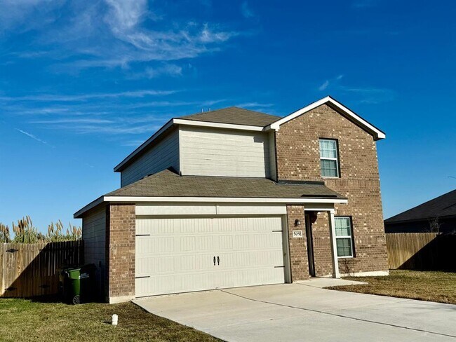 Photo - 509 Riverdale Dr Casa