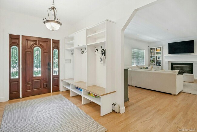 Photo - 575 Washington Ave