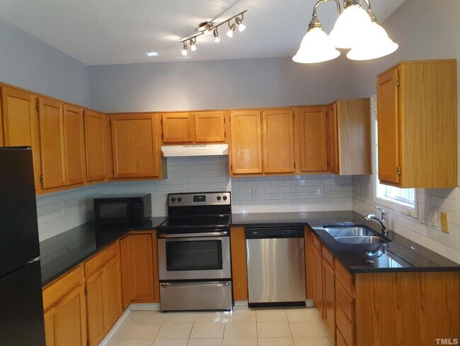 Photo - 304 Silverberry Court - Bev Roberts Rental...