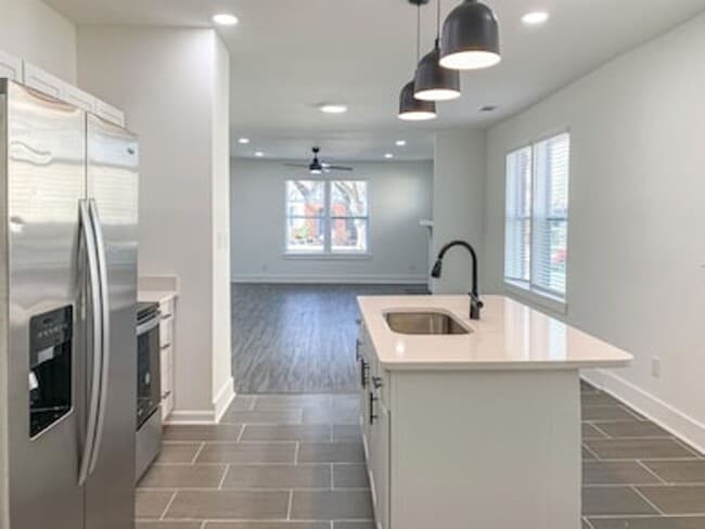 Photo - 760 N McNeil St