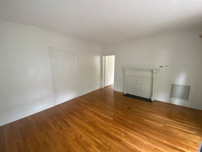 Photo - Adorable Duplex 2 Blocks to Duke / Large Private Fenced Yard Unit B