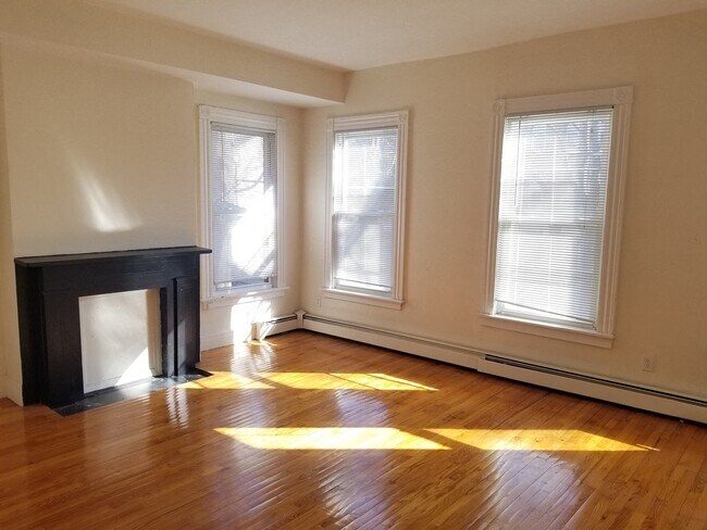 Photo - 170 Park Street#3