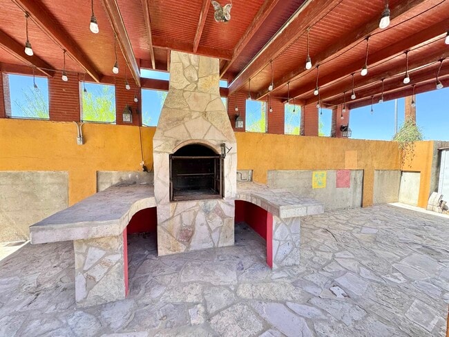 Photo - 210 Leon Ave