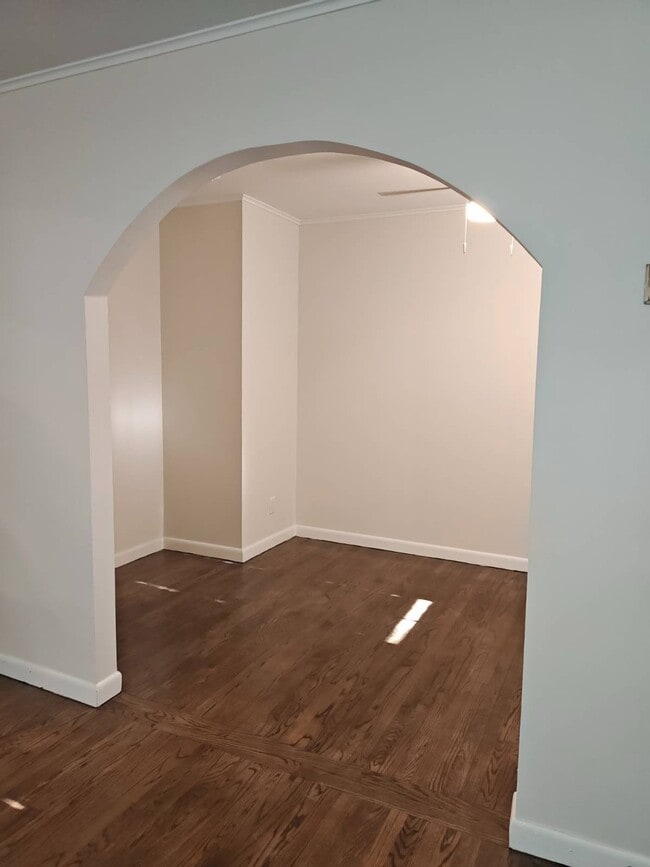 Photo - 2354 N Wading River Rd