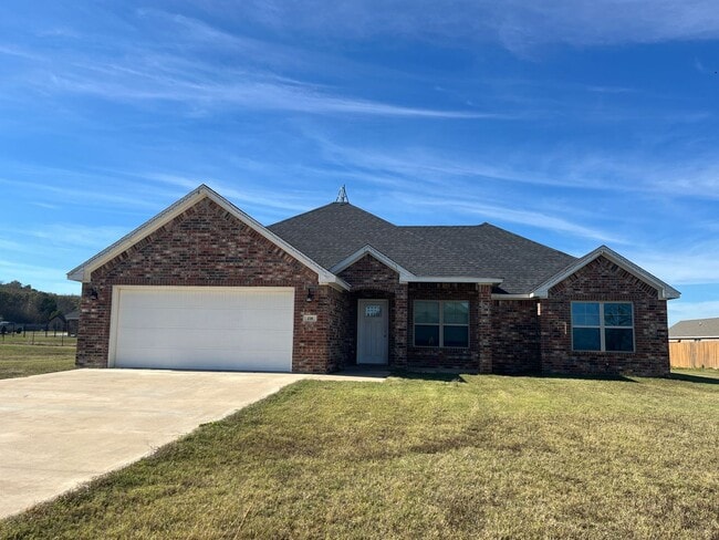 Building Photo - Cozy 3 bed, 2 bath - Silo School District Rental