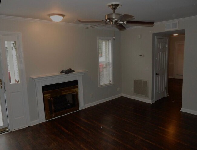 Photo - Nice and large 2 BR, 2.5 bath townhouse in Antioch, TN