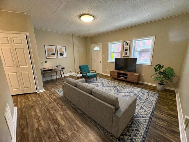 NWA - 1111 Walnut Street