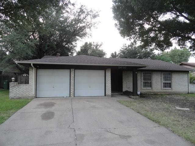 Building Photo - 2610 E Williamsburg Manor