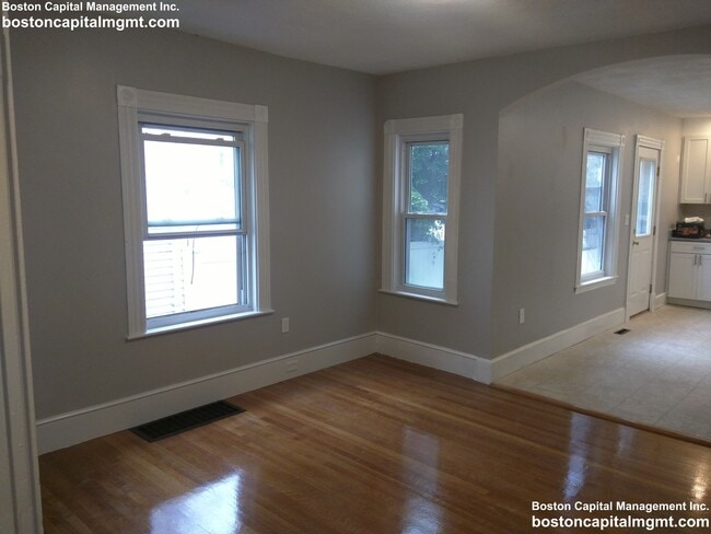 Photo - 30 Touro Ave