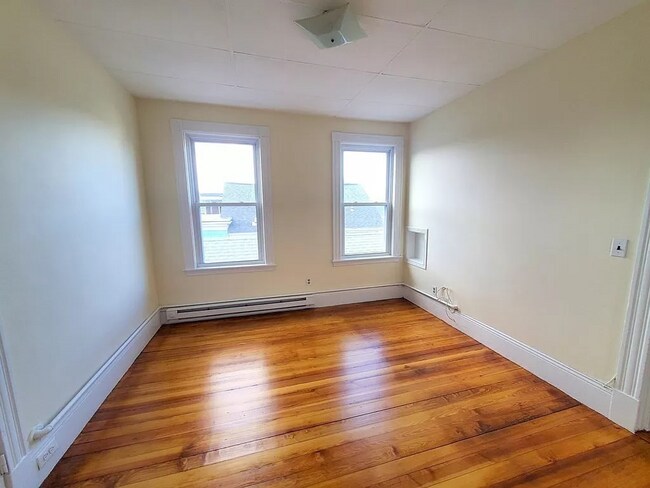 38 Jefferson St Unit 2