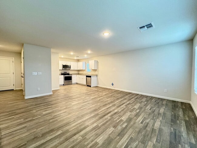 Photo - NICE FORT MOHAVE HOME