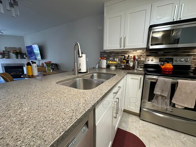 Photo - 1950-1950 Durnin Rd