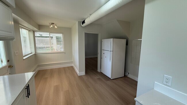 Photo - 3089 Starlight Way