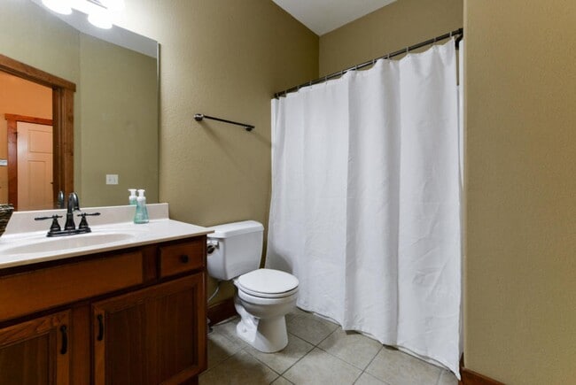 Photo - 2193 W Bingham St