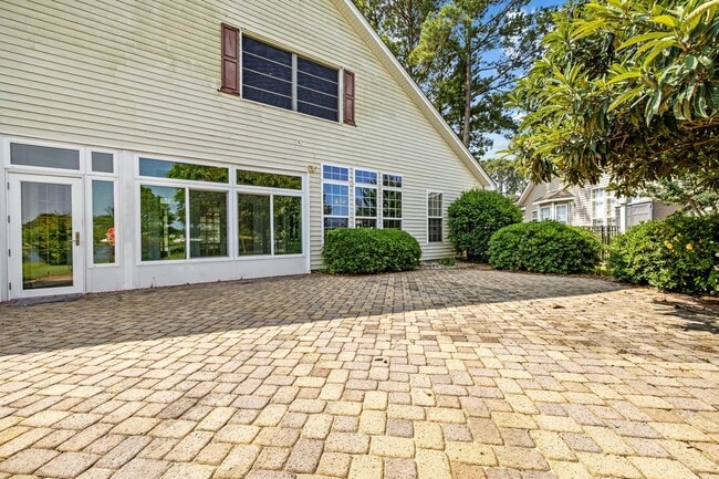 Photo - Coastal Living in a Quiet Community