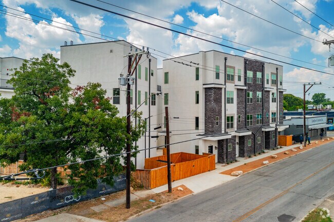 Photo - The Legacy Apartments