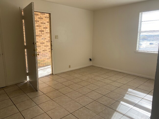 Photo - 414 E Avenue A Unit 106