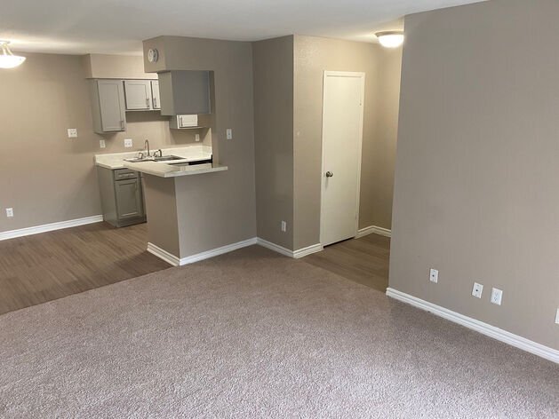 10901 Meadowglen Ln Unit 320B