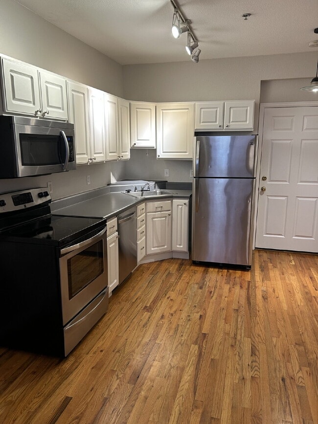 Photo - Adorable Studio in 1909 Building! Heart of Capitol Hill Unit 103