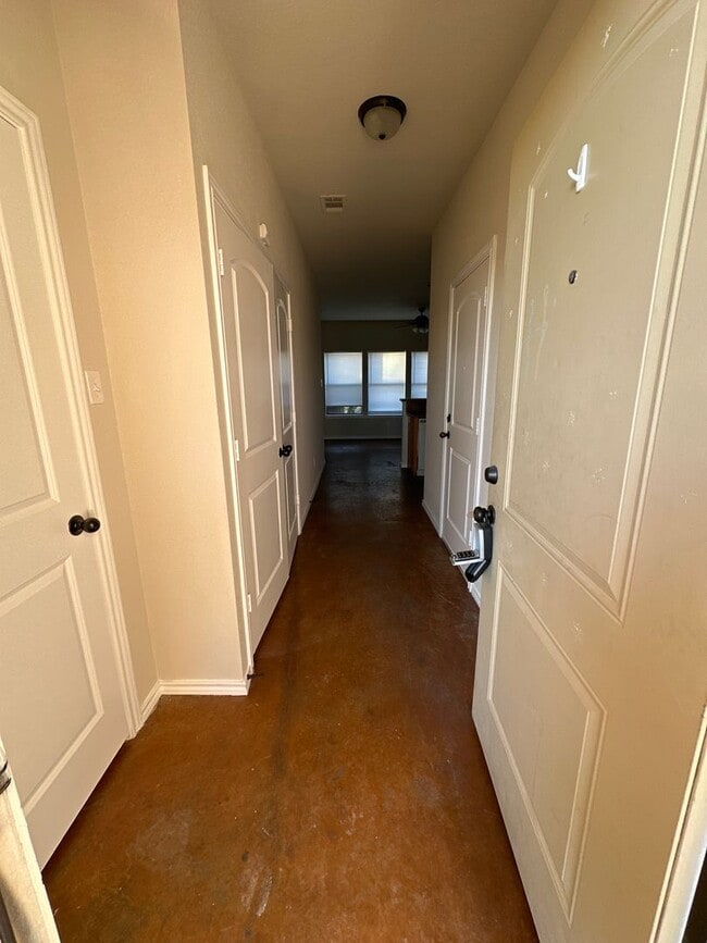 Photo - ELIZA8128-30 Unit 8130