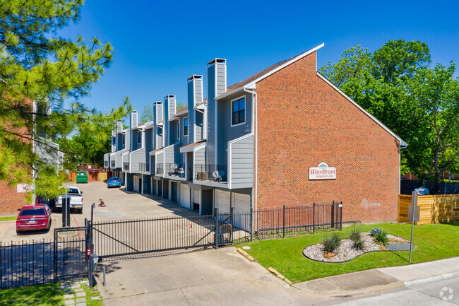 Building Photo - Columbia Oaks Rental