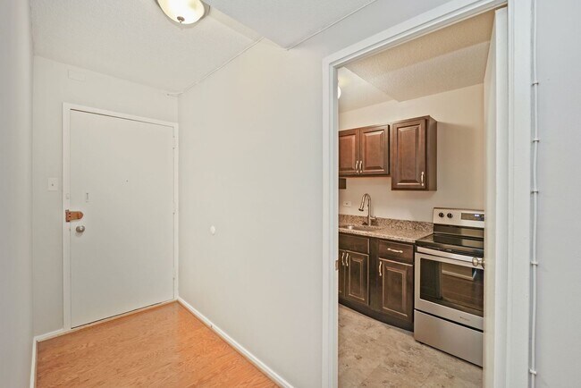 Photo - 1 bedroom 1 bathroom Condo in Navy Yard!