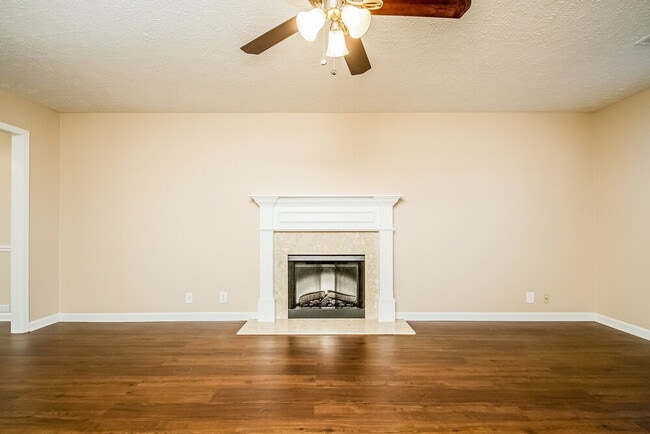 408 Glenmore Ct