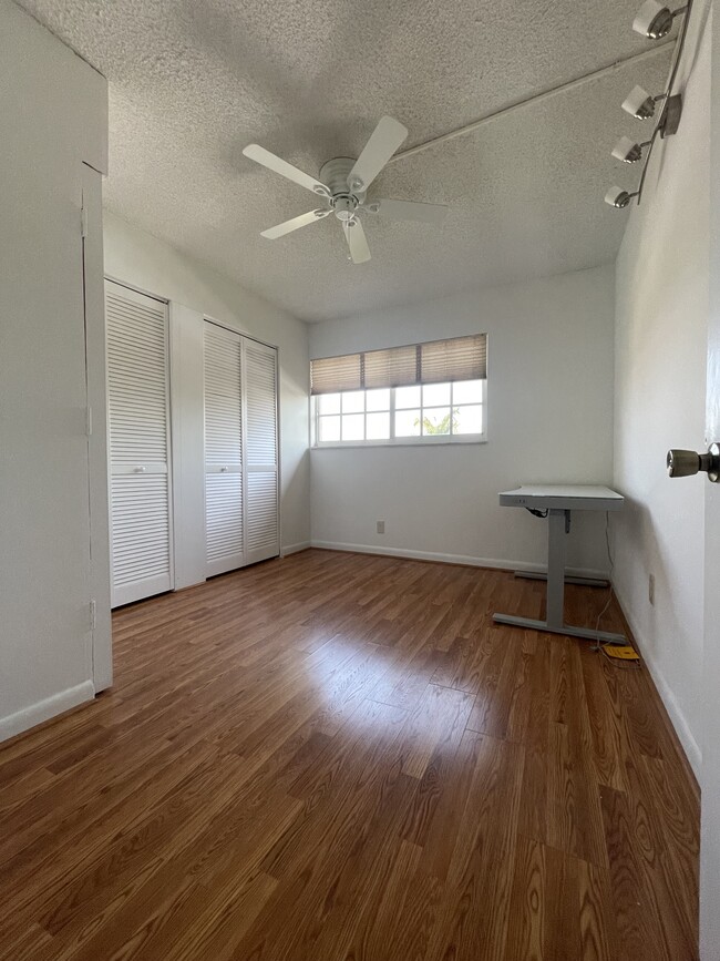 Photo - 640 Tennis Club Dr Unidad 311