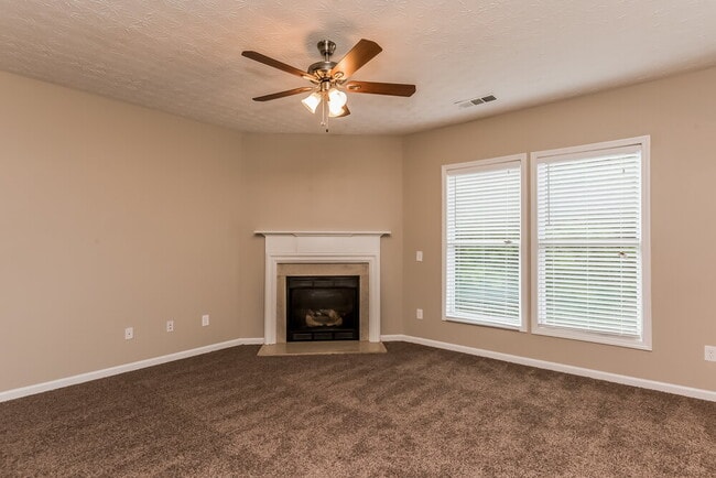 Photo - 398 Glenleigh Dr