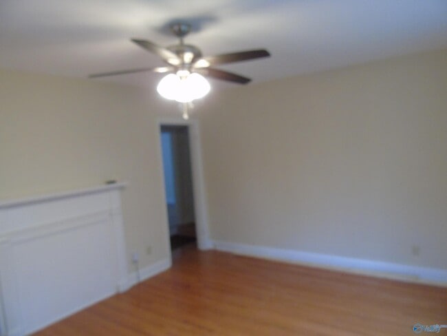 Photo - 305 Thornton Ave SW