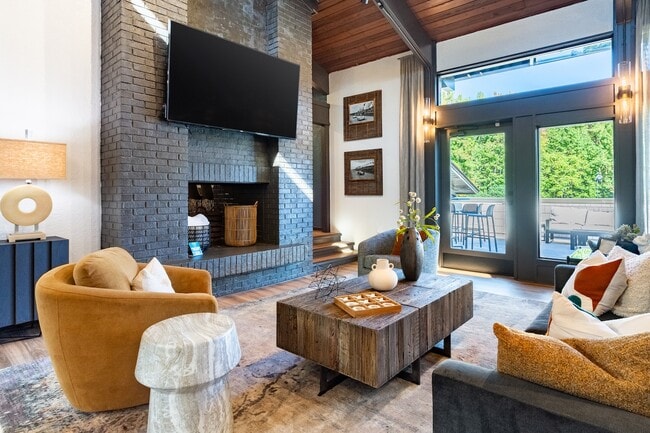 Photo - Yester Oaks Apartments