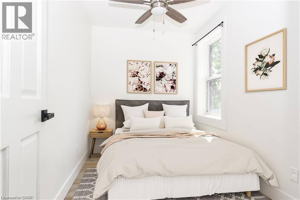 Photo - 13 Westinghouse Ave