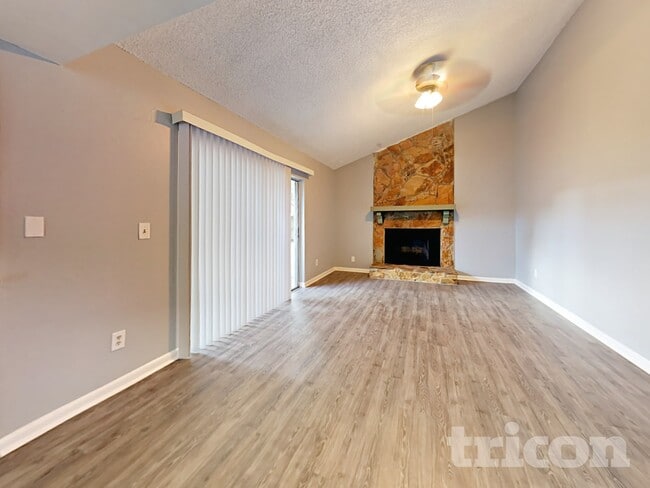 Photo - 603 Ephrata Dr