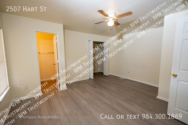 Photo - 2507 Hart St