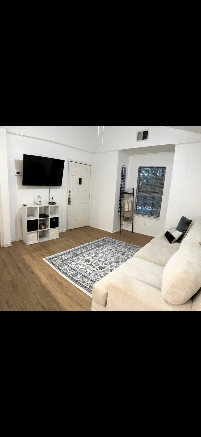 Photo - 4803 Hamilton Wolfe Rd Unit 310