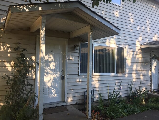 Photo - 730 SE 5th Ave Unit 2 (R)