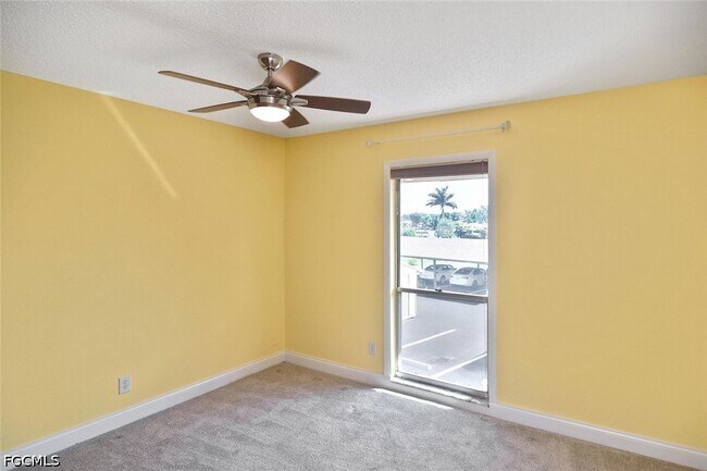 Photo - 4295 Island Cir Unit 2