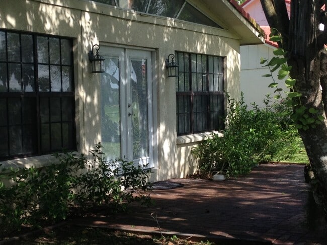 Photo - 900 Avenida De Leon