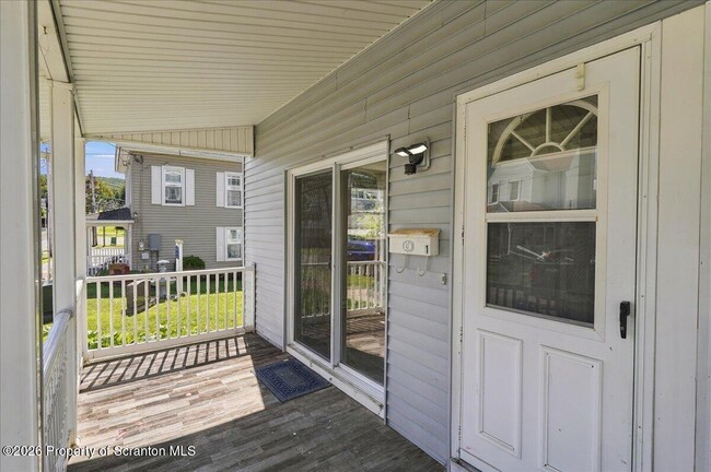 763 Jackson Ave