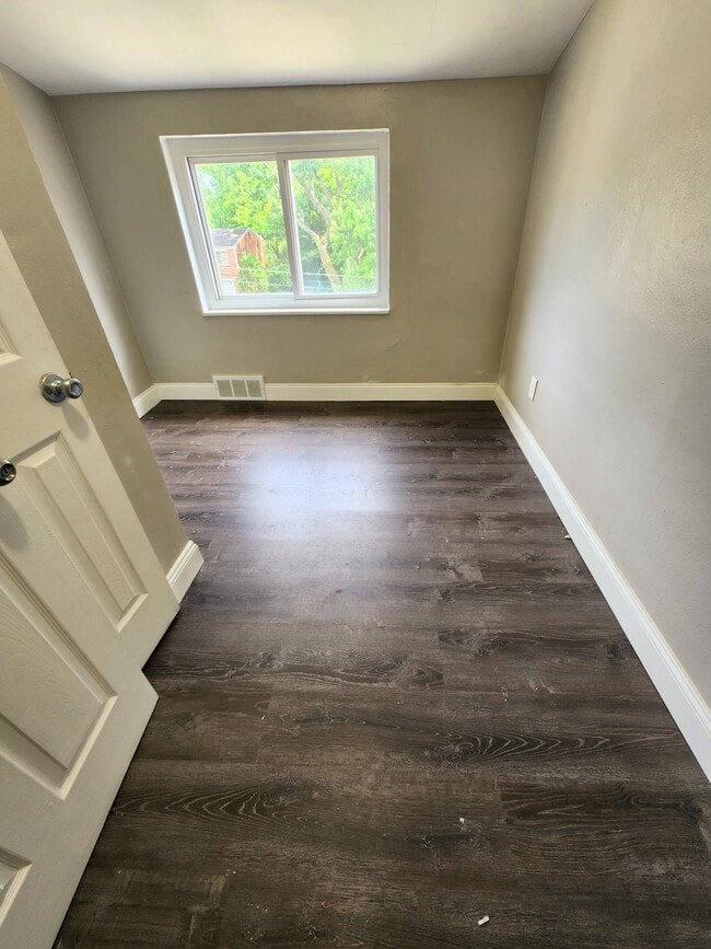 Photo - 449 Idlewood Rd