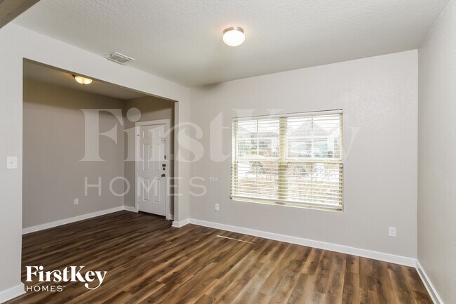 Photo - 2423 Valencia Crst