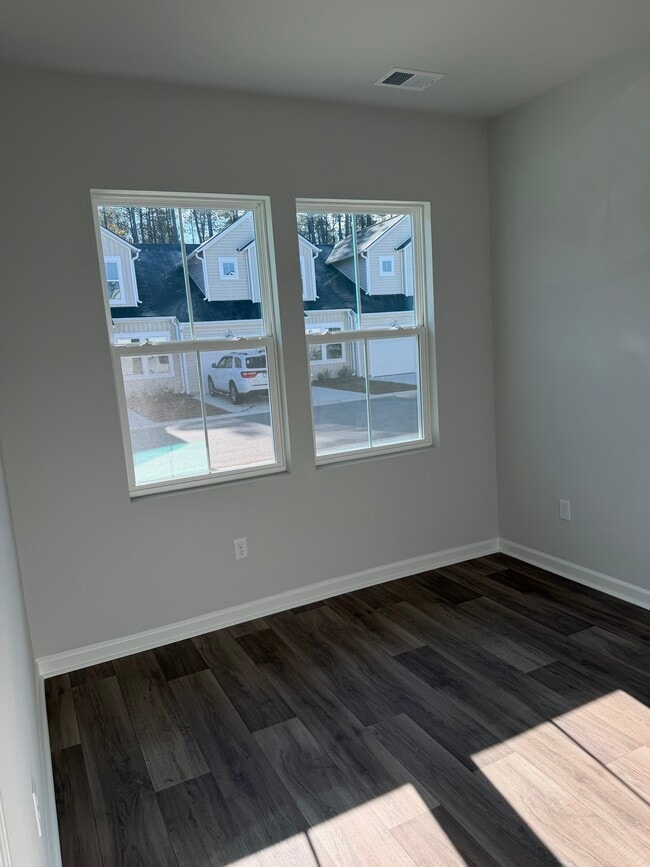 Photo - 1393 Speedway St