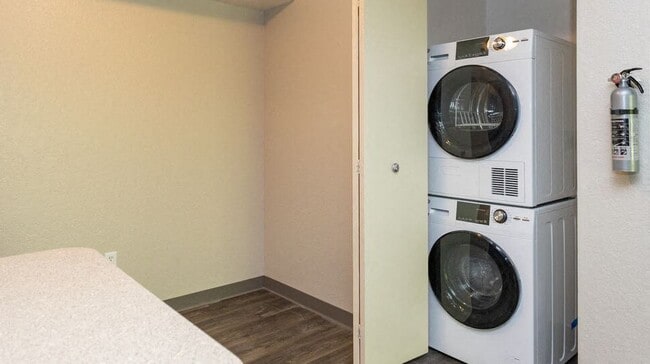 In Unit Washer and Dryer (In Select Units!)